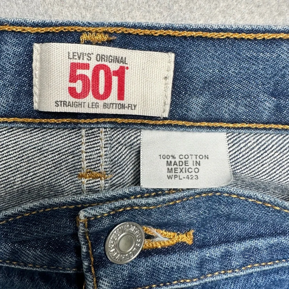 Levi's 501 Original Jeans Mens 44x32 Blue Straight Leg Button Fly Medium Wash